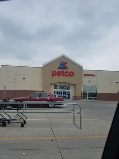 Pet Supply Store «Petco Animal Supplies», reviews and photos, 205 SE 5th St, Ames, IA 50010, USA