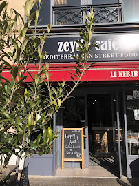 Photos du propriétaire du Restaurant méditerranéen Zeytin Café Mezze Grill à Chessy - n°3