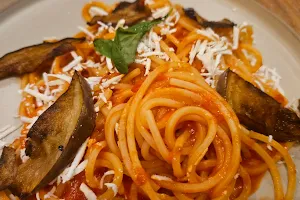 Show Italian food image
