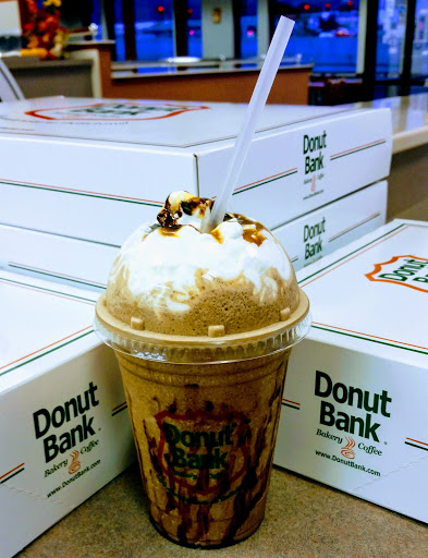 Donut Shop «Donut Bank», reviews and photos, 3988 IN-261, Newburgh, IN 47630, USA