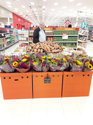 Shopping Mall «Richardson Square», reviews and photos, 501 S Plano Rd, Richardson, TX 75081, USA