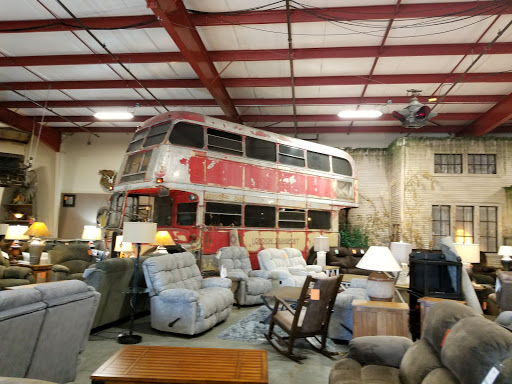 Furniture Store «Hometown Furniture Center», reviews and photos, 2665 S Santiam Hwy, Lebanon, OR 97355, USA