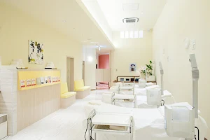 Clinical Beauty Salon e-s image