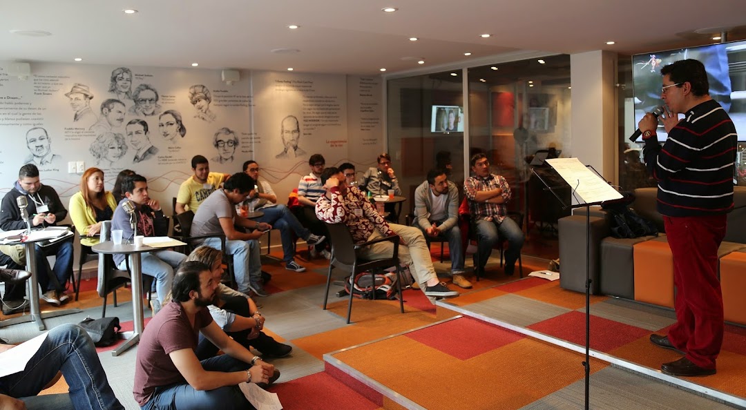 EL LOCUTORIO - El Gimnasio de la Comunicación