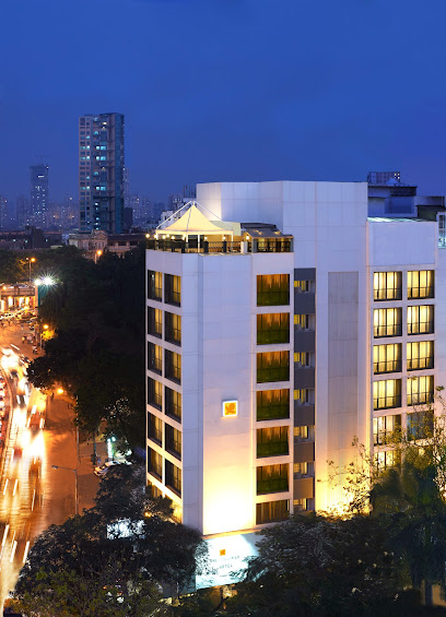 The Shalimar Hotel (August Kranti Marg)