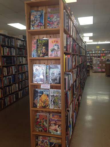 Book Store «Half Price Books Outlet», reviews and photos, 1785 Campbell Ln, Bowling Green, KY 42104, USA