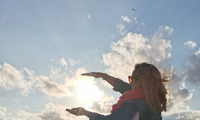 A l'aube de l'éveil Aurore MAROUSSIE Énergéticienne - Médium à La Rochelle