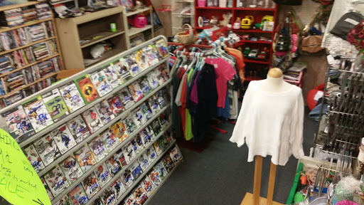 Antique Store «Vendor City Antiques, Flea Market & Cosignment», reviews and photos, 537 S Reed Rd, Kokomo, IN 46901, USA