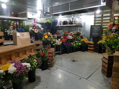 Bobbie's Flowers & Marketplace
