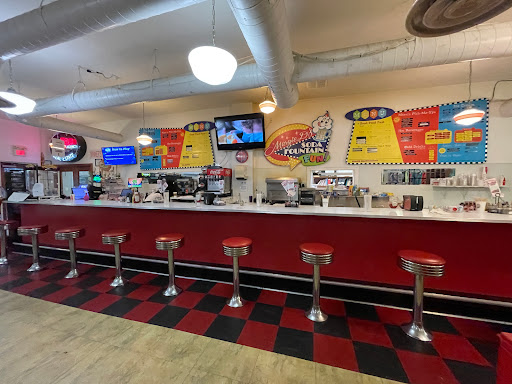 Department Store «Dellas 5 & 10», reviews and photos, 503 Washington St, Cape May, NJ 08204, USA