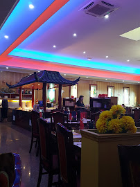 Atmosphère du Restaurant de type buffet Le Palais Du Bonheur à Davézieux - n°8