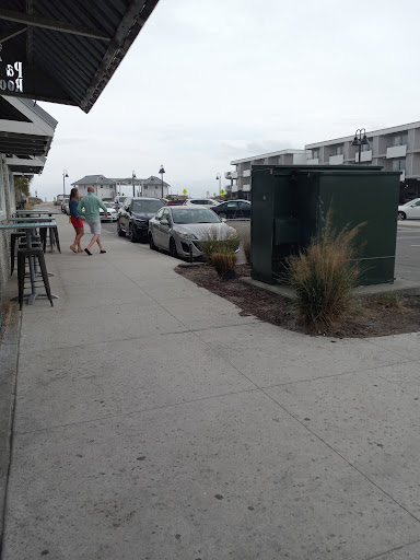 Bar «The Palm Room», reviews and photos, 11 E Salisbury St, Wrightsville Beach, NC 28480, USA