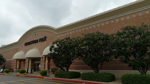 Department Store «Nordstrom Rack Centre at Post Oak», reviews and photos, 5000 Westheimer Rd #500, Houston, TX 77056, USA