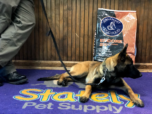 Pet Supply Store «Stately Pet Supply», reviews and photos, 515 S State St, Clarks Summit, PA 18411, USA