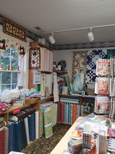 Quilt Shop «Uniquely Yours Quilt Shop», reviews and photos, 2973 Rineyville Rd, Elizabethtown, KY 42701, USA