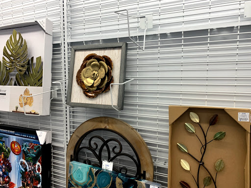 Clothing Store «Ross Dress for Less», reviews and photos, 15301 Manchester Rd, Ballwin, MO 63011, USA