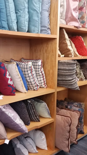 Thrift Store «Wings Resale Store», reviews and photos, 8349 W Golf Rd, Niles, IL 60714, USA