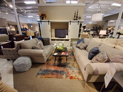 Furniture Store «Ashley HomeStore», reviews and photos, 3424 N Valdosta Rd, Valdosta, GA 31601, USA