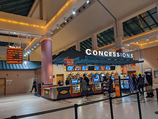 Movie Theater «Regal Cinemas Destiny USA 19 IMAX & RPX», reviews and photos, 9586 Destiny USA Dr, Syracuse, NY 13204, USA