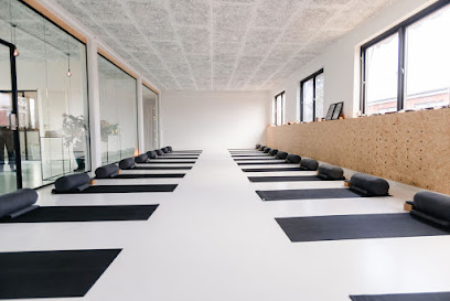 Kula Yoga Studio- og uddannelse