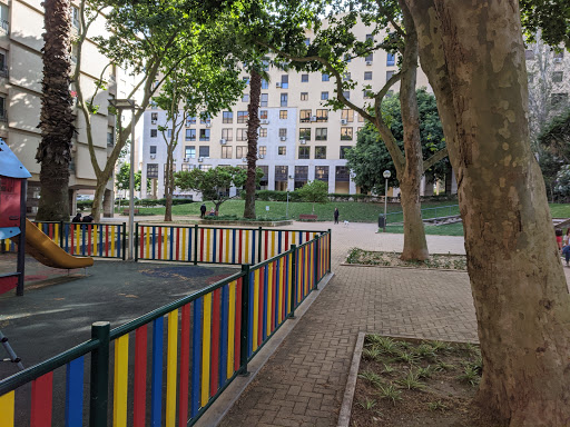 Parque Infantil da Rua Julieta Ferrão