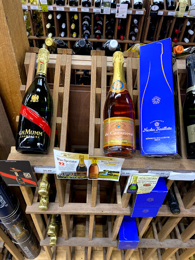 Wine Store «Parkview Wine & Spirits», reviews and photos, 229 Park Rd, West Hartford, CT 06119, USA