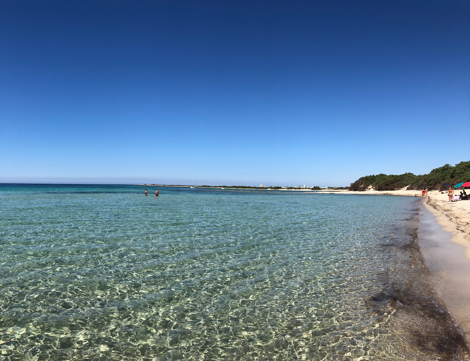 Zdjęcie Spiaggia Via Zaccaria Treves z powierzchnią jasny piasek