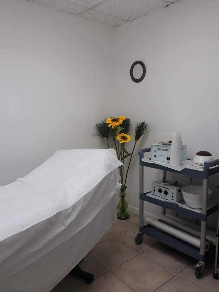 Waxing,Shaving,Facials, Massages Therapist 33134