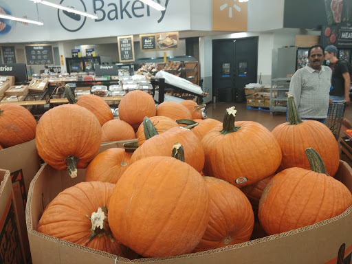 Department Store «Walmart Supercenter», reviews and photos, 8990 Turkey Lake Rd, Orlando, FL 32819, USA
