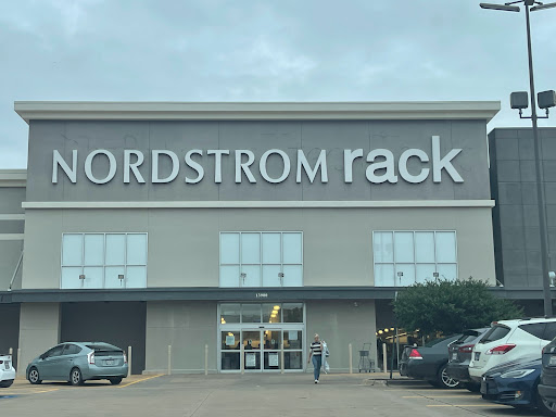 Department Store «Nordstrom Rack», reviews and photos, 13900 Dallas Pkwy, Dallas, TX 75240, USA