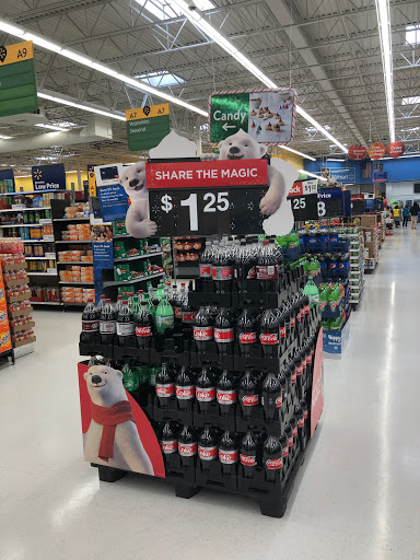 Department Store «Walmart Supercenter», reviews and photos, 121 W Elmsley Dr, Greensboro, NC 27406, USA