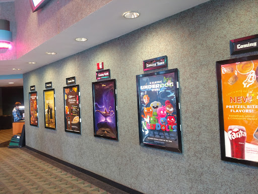 Movie Theater «AMC Showplace Terre Haute 12», reviews and photos, 3153 S 3rd Pl, Terre Haute, IN 47802, USA