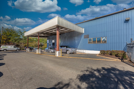 Auto Body Shop «Koons Ford Collision Center», reviews and photos, 430 Roosevelt Blvd, Falls Church, VA 22044, USA