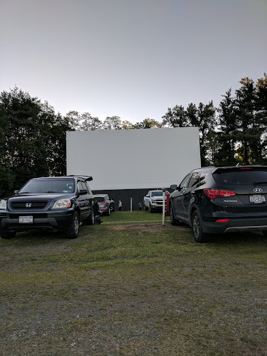 Drive-in Movie Theater «Overlook Drive-In Theatre», reviews and photos, 126 De Garmo Rd, Poughkeepsie, NY 12601, USA