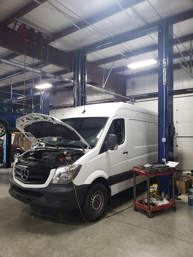 Auto Repair Shop «Turning Wrenches», reviews and photos, 1701 Mellwood Ave, Louisville, KY 40206, USA