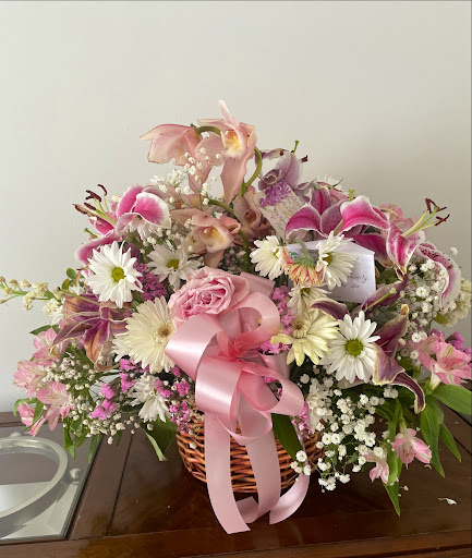 Florist «Sayville House of Flowers», reviews and photos, 156 Lakeland Ave, Sayville, NY 11782, USA