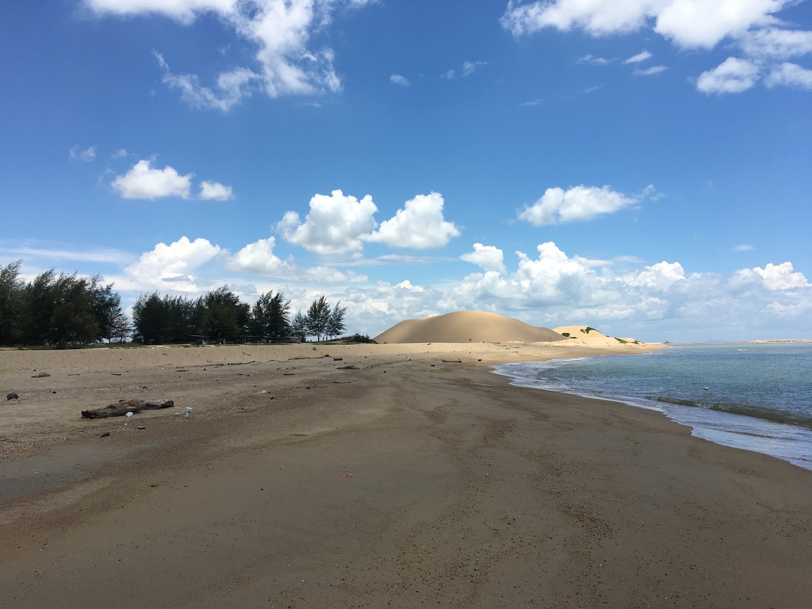 Mek Mas Beach'in fotoğrafı biraz temiz temizlik seviyesi ile