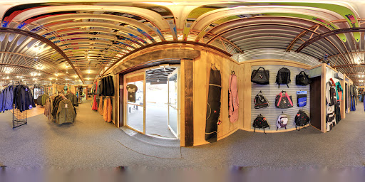 Snowboard Shop «Peak Ski & Snowboard Center», reviews and photos, 640 Center Rd, Pittsburgh, PA 15239, USA