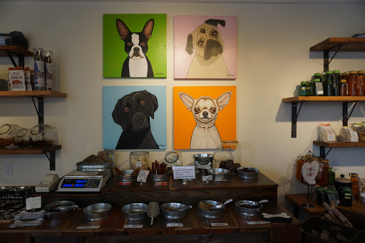 Pet Supply Store «Diggidy Dog», reviews and photos, Ocean Ave & Monte Verde St, Carmel-By-The-Sea, CA 93923, USA