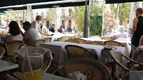 Atmosphère du Restaurant Les Deux Garçons à Aix-en-Provence - n°20