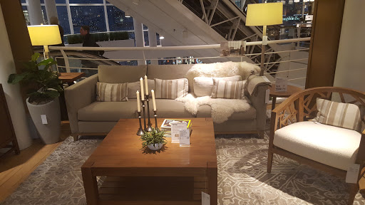 Furniture Store «Crate and Barrel», reviews and photos, 646 N Michigan Ave, Chicago, IL 60611, USA