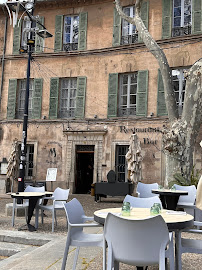 Atmosphère du Restaurant gastronomique Le Moutardier du Pape à Avignon - n°2