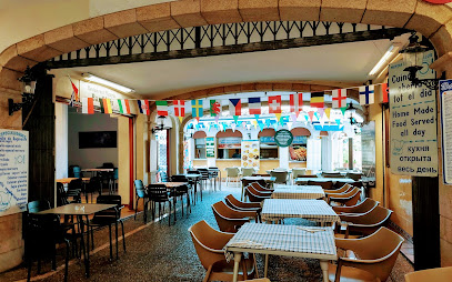 Restaurant Pizzería Bar Lluís - Carrer la Guàrdia, 22, 17320 Tossa de Mar, Girona, Spain