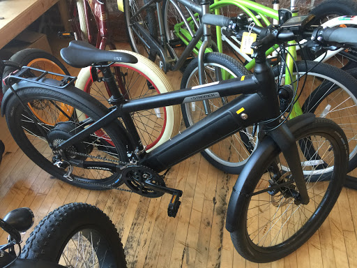 Bicycle Store «Ichi Bike», reviews and photos, 311 E Walnut St, Des Moines, IA 50309, USA