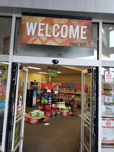 Supermarket «Giant Eagle Supermarket», reviews and photos, 14100 Detroit Ave, Lakewood, OH 44107, USA