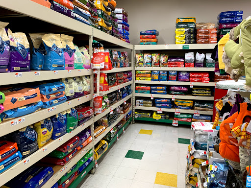 Pet Supply Store «Pet Supplies Plus», reviews and photos, 625 Southern Artery, Quincy, MA 02169, USA