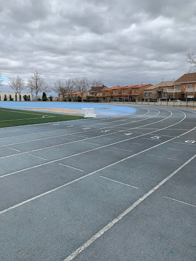 Pista De Atletismo, Yuncos en Yuncos, Toledo