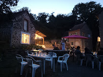 Atmosphère du Restaurant Chez Tonton à Cheniers - n°2