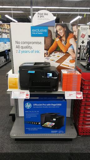 Office Supply Store «Staples», reviews and photos, 19141 Golden Valley Rd, Santa Clarita, CA 91387, USA