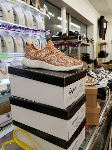 Boot Store «AJ Shoes», reviews and photos, 722 SW Military Dr, San Antonio, TX 78221, USA